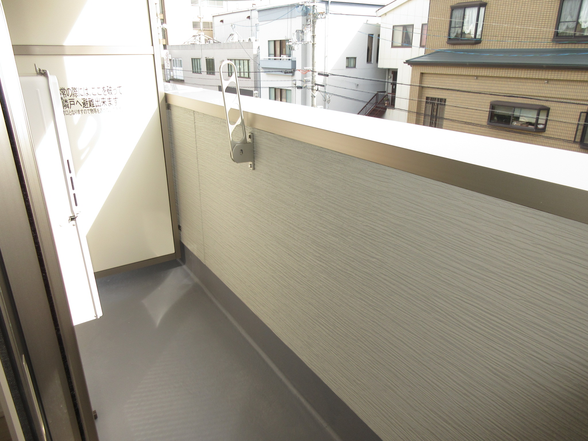 近鉄南大阪線 今川駅 徒歩9分 3階建 新築の内装写真