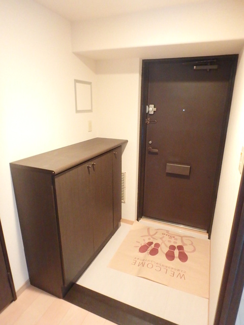 玄関　下駄箱・玄関