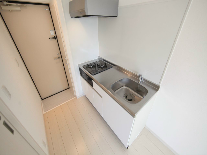 キッチン　システムキッチン（ガス2口）冷蔵庫・レンジ等ご用意できます