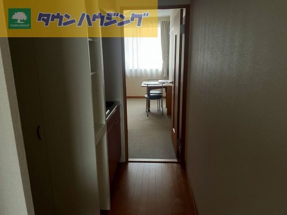 千葉都市モノレール スポーツセンター駅 徒歩10分 2階建 築19年の玄関写真