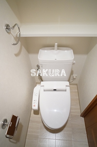 日神デュオステージ横浜のトイレ写真