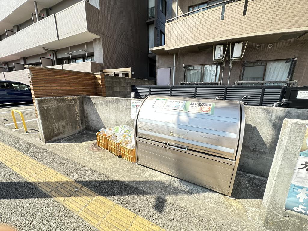 ＪＲ仙石線 榴ケ岡駅 徒歩4分 8階建 築28年の外観写真