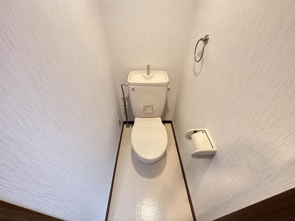 ＪＲ仙石線 榴ケ岡駅 徒歩4分 8階建 築28年のトイレ写真