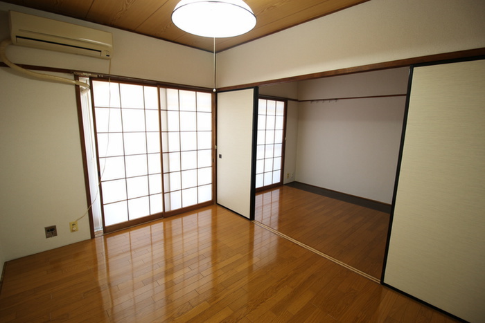 宮町フラットの居間写真