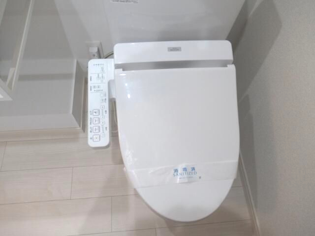 トイレ　落ち着いたトイレです