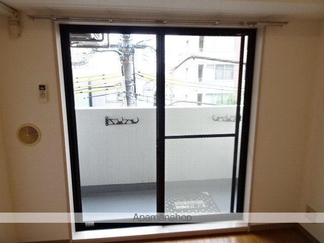 東急田園都市線 三軒茶屋駅 徒歩9分 10階建 築29年の居間写真