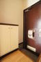 玄関　同タイプの別部屋の写真です
