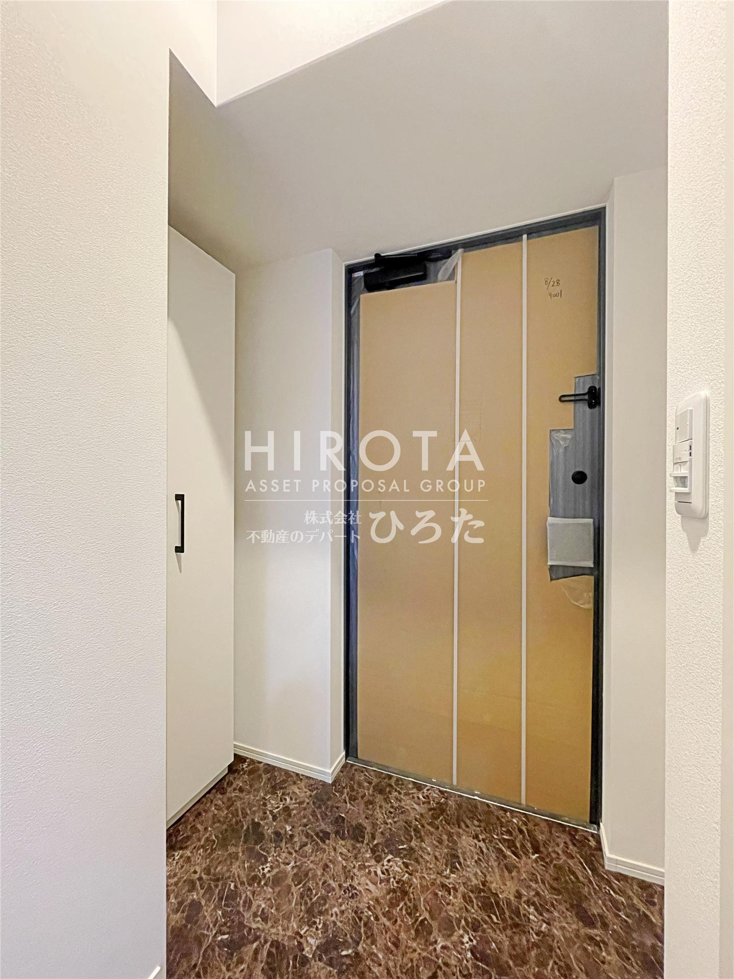 玄関　同仕様写真になります。