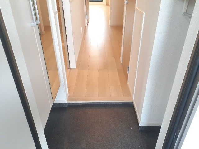 カーサ大塩の玄関写真
