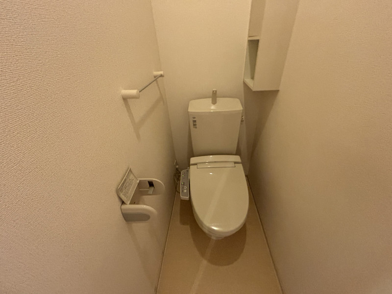 グランペール古賀IIIAのトイレ写真