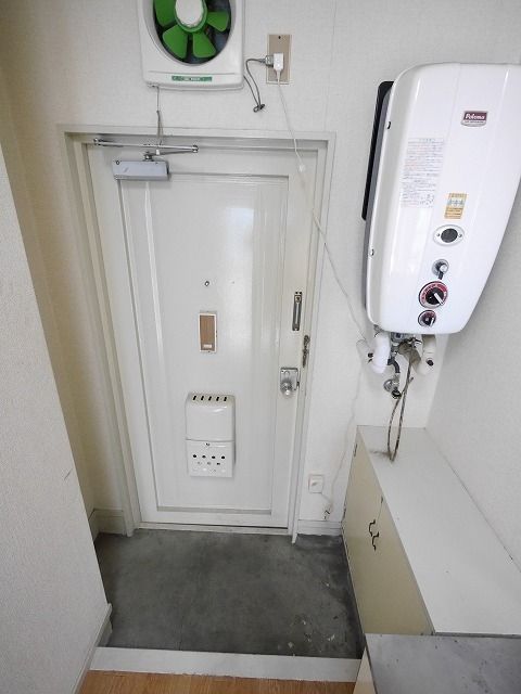 ハイムロアールの玄関写真