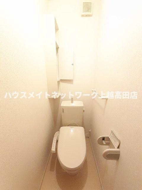 トイレ　温水洗浄暖房便座