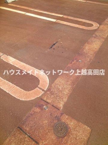 駐車場　消雪付駐車場
