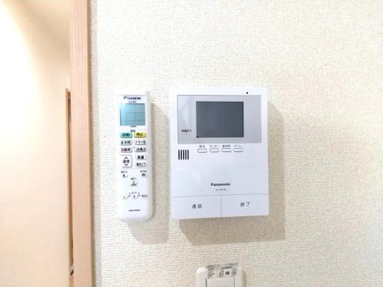 セキュリティ　モニタ付インターホン