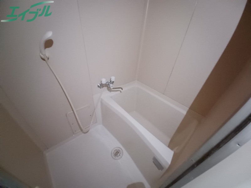 バス・シャワールーム　別部屋参考写真です