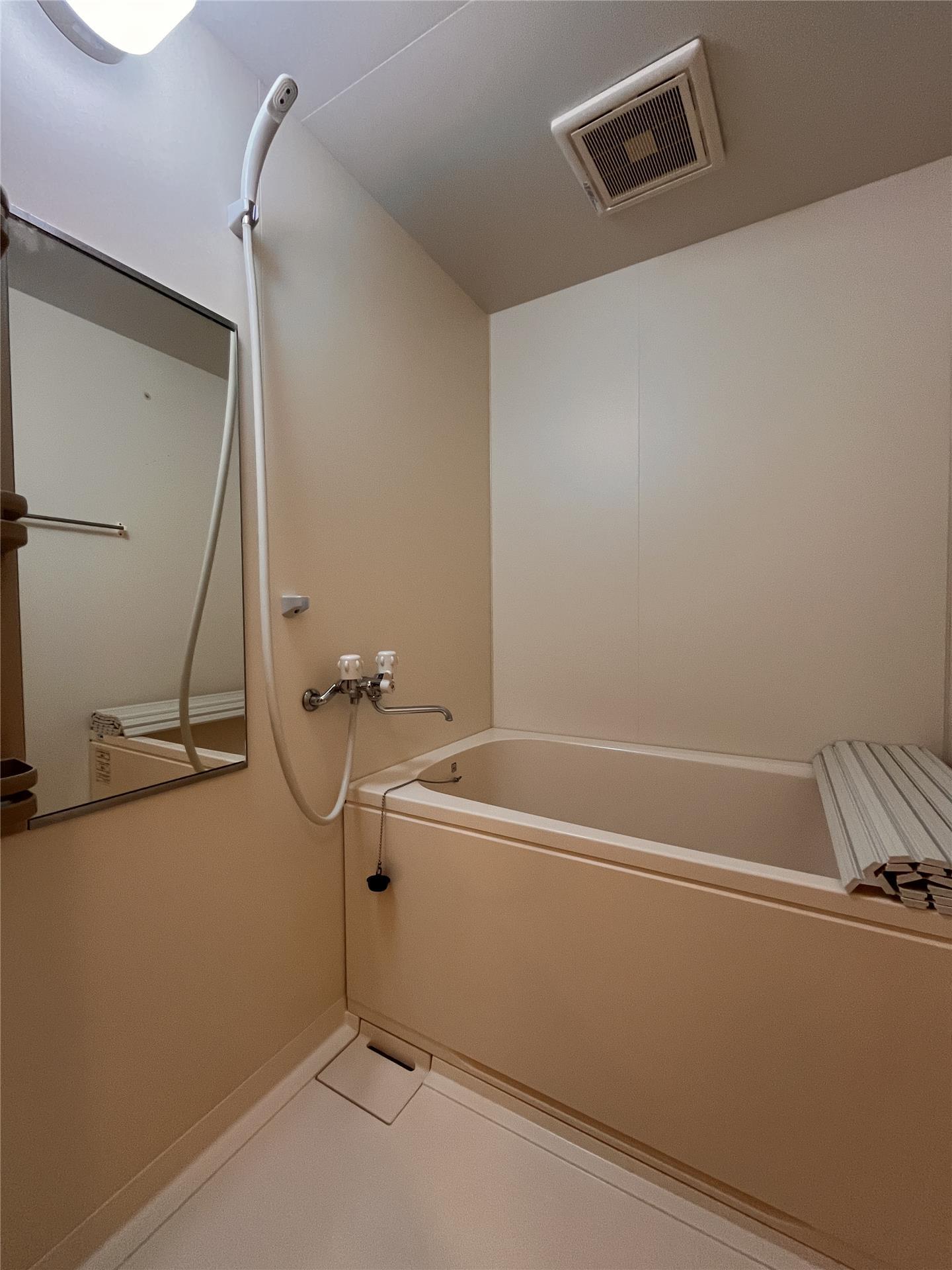 バス・シャワールーム　写真は別部屋です。