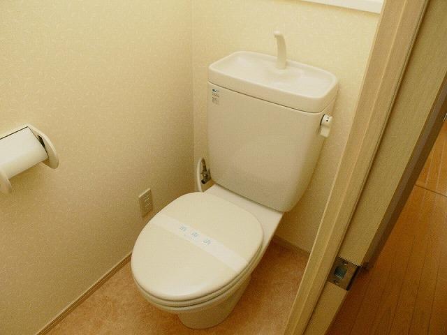 トイレ　トイレもきれいです