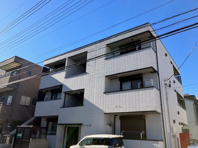 建物外観　南越谷・新越谷駅徒歩１０分（８００ｍ）