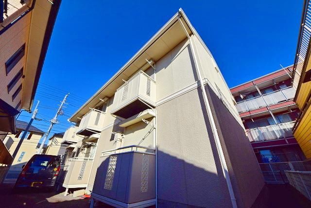 建物外観　周辺は静かな環境です