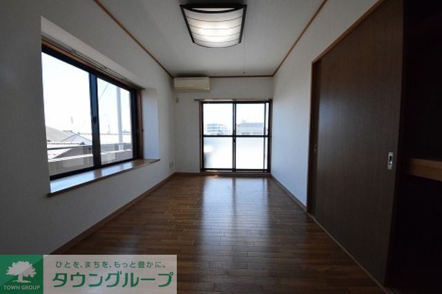 居室・リビング　★タウンハウジング大井町店取り扱い物件★