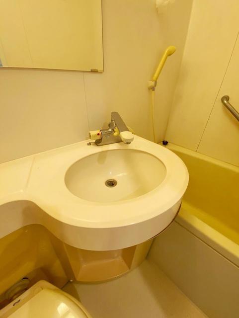 洗面設備　同仕様参考写真
