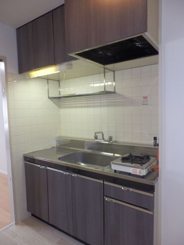 キッチン　※同建物同型別のお部屋