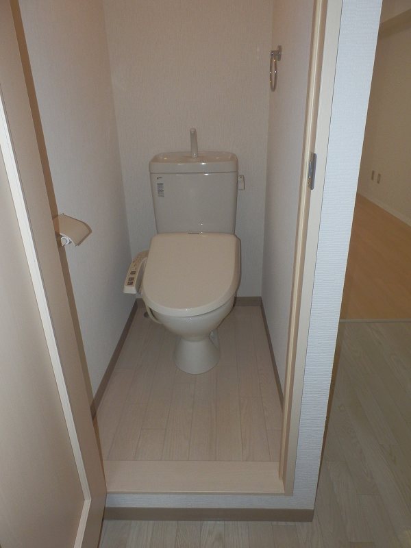 トイレ　※同建物同型別のお部屋