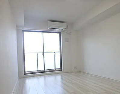 居室・リビング　別部屋の画像を使用しております。