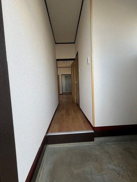 野口貸家の玄関写真