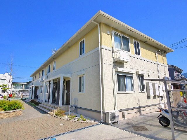建物外観　外観は落ち着いています