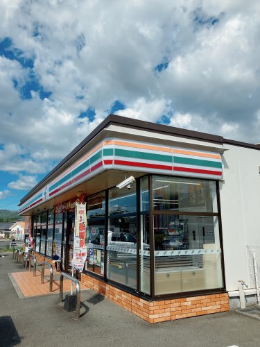 コンビニ　セブンイレブン薩摩川内平佐町店（コンビニ）まで1596m