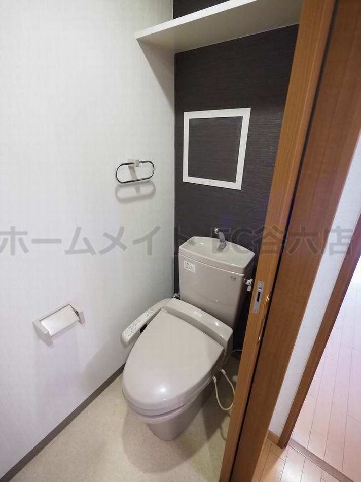 クリスタルエレガンス・EASTのトイレ写真