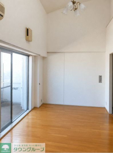 ルリエ大船の居間写真