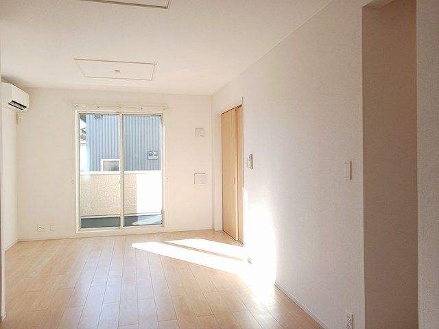 アグラードの居間写真