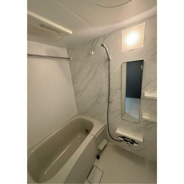 バス・シャワールーム　※別部屋参考写真