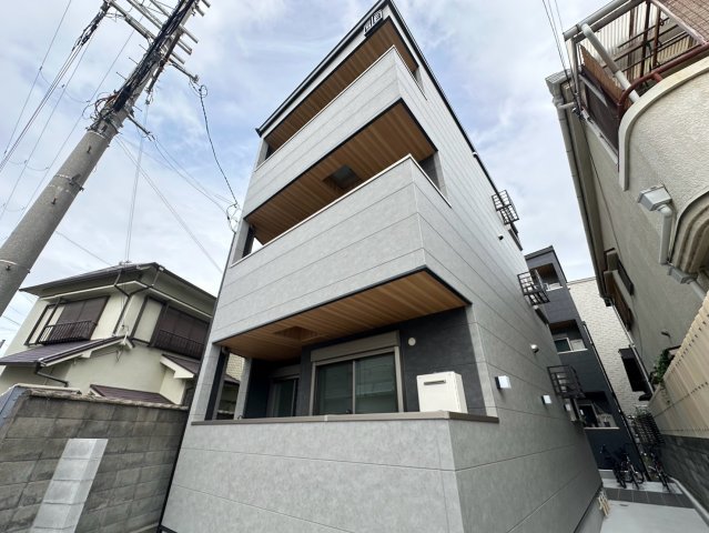 建物外観　詳細は、RISUMO吹田店までお問い合わせ下さい♪