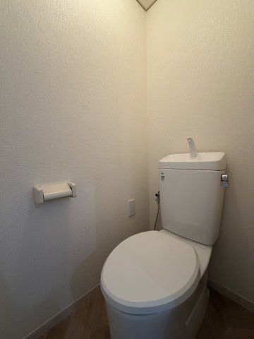 旭レジデンスのトイレ写真