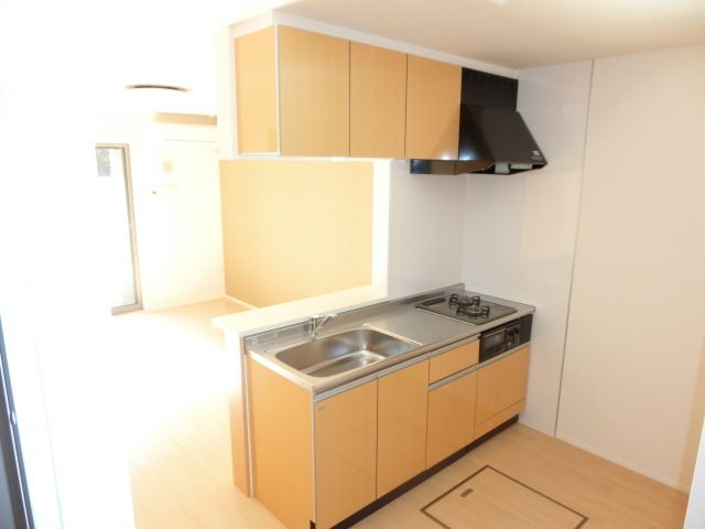 キッチン　リビングを見渡せるカウンターキッチン！