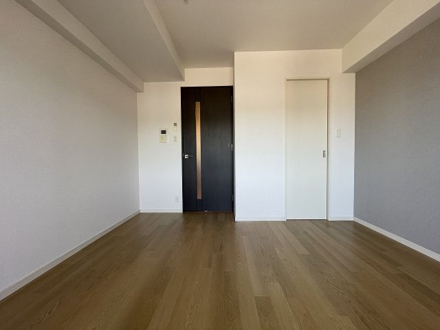 その他部屋・スペース　広くて明るい寝室