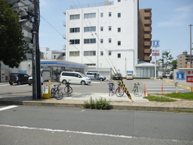 コンビニ　ローソン南金田二丁目店（コンビニ）まで80m
