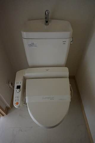 トイレ　温水洗浄便座♪