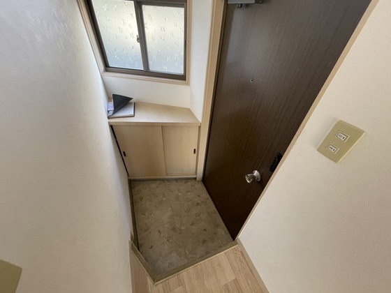 玄関　※別部屋の写真です