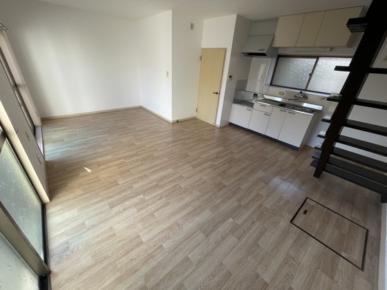 居室・リビング　※別部屋の写真です