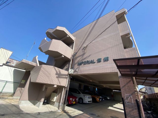 和歌山市杭ノ瀬のマンションの建物外観