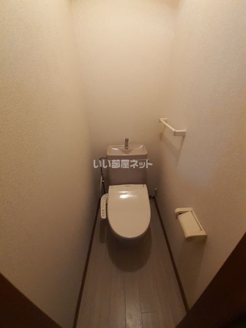 【リトルハウスのトイレ】