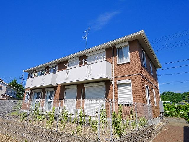 桜井市大字慈恩寺のアパートの建物外観