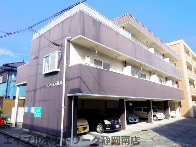 【静岡市駿河区小鹿のマンションの建物外観】