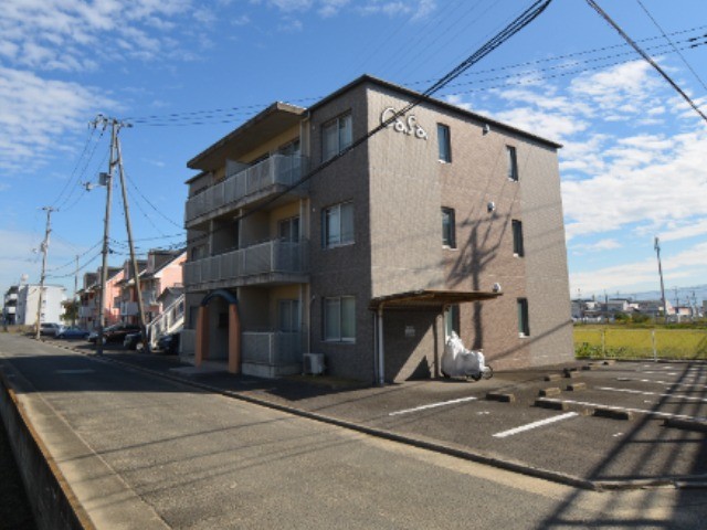 カーサ平田の建物外観