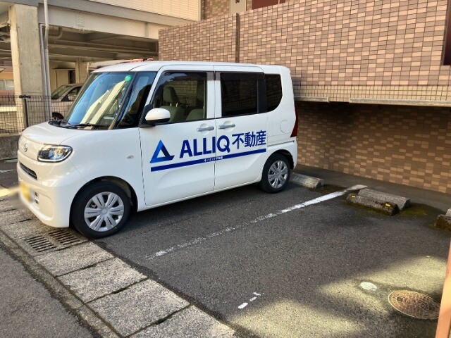 【ア・ミューズ鴨池の駐車場】