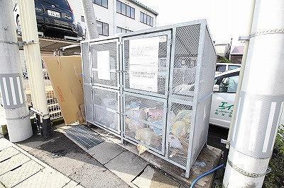 【ホポロ大形本町の建物外観】